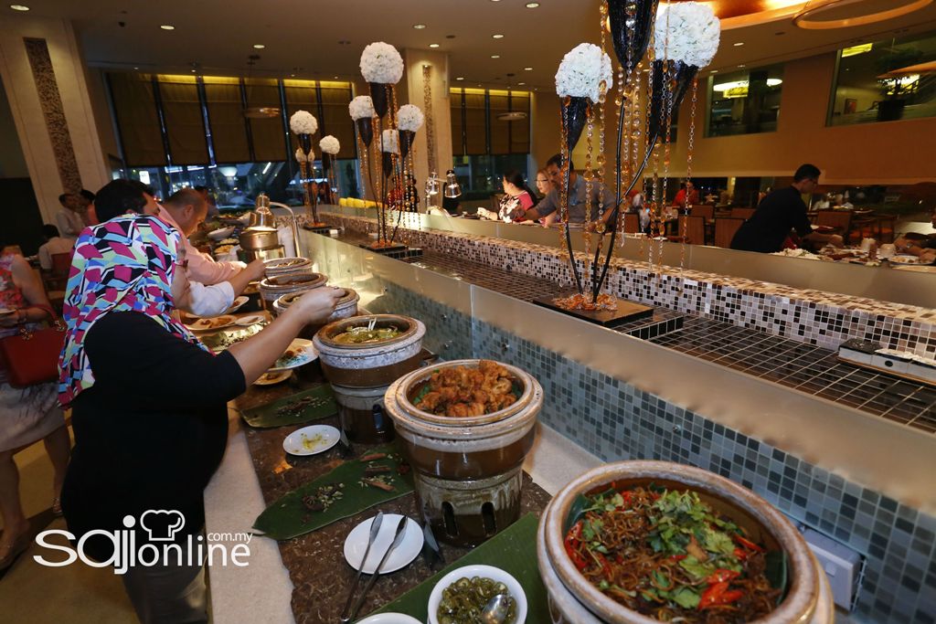 BERBUKA DI IMPIANA HOTEL KLCC - CUKUP MENGGIURKAN - Saji 