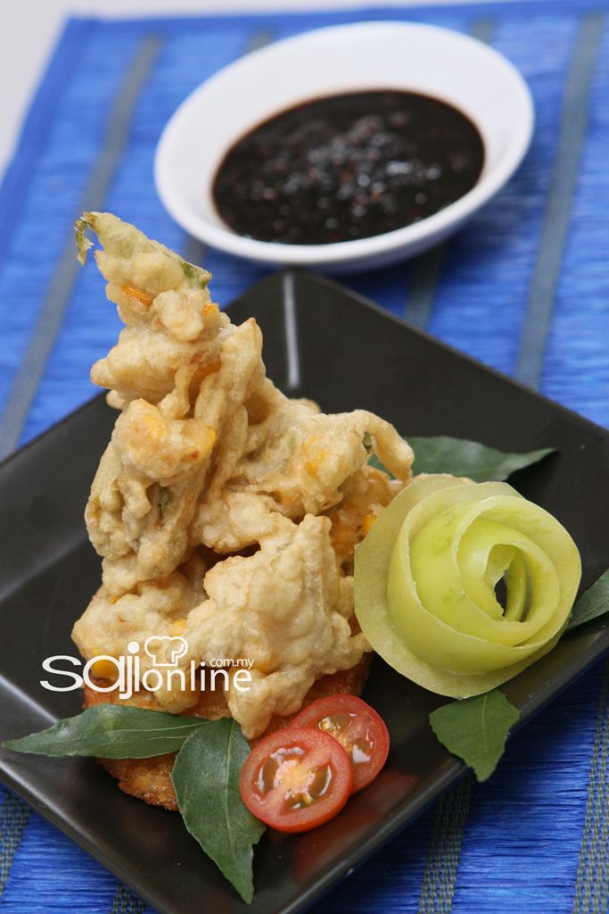 Cucur kentang ikan bilis